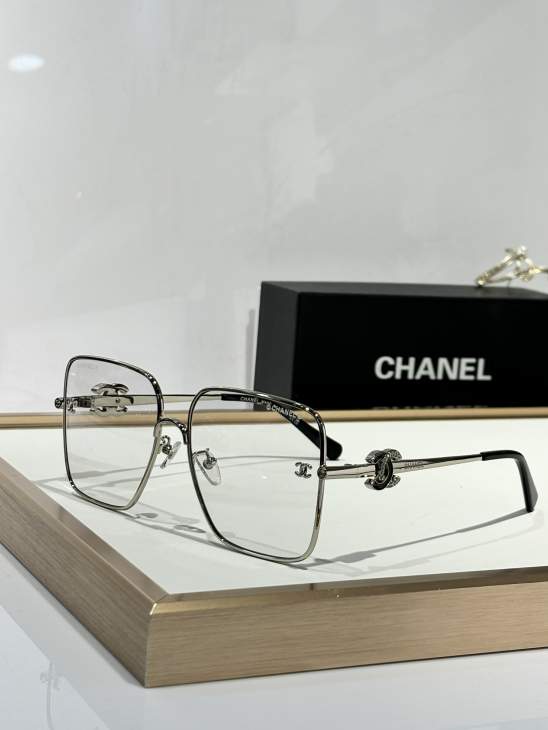 Picture of Chanel Sunglasses _SKUfw77837720fw